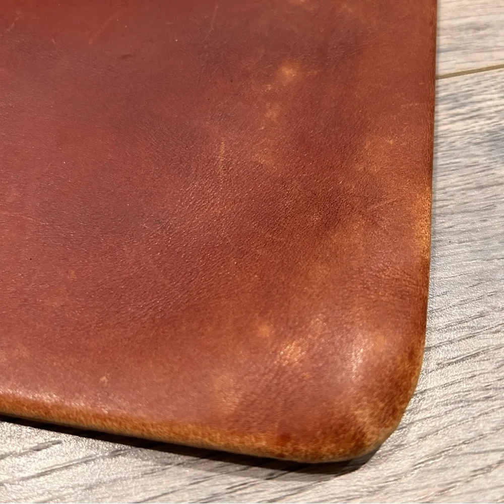 Levi's Leather Laptop Computer Case Rectangular Shaped Brown 15.6 x 12 Inch - Picture 9 of 15